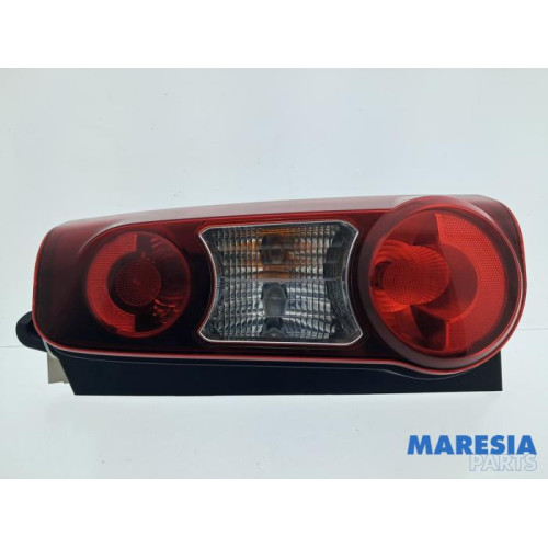Peugeot - Partner - Taillight, right