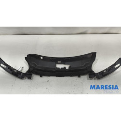 Peugeot - 208 - Lock plate