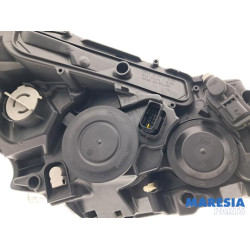 Peugeot - 208 - Scheinwerfer links