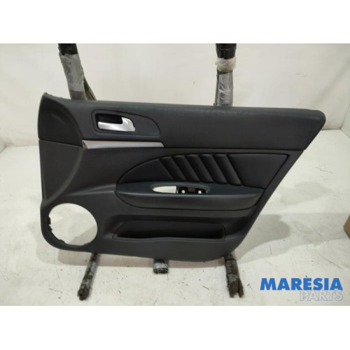 Alfa Romeo - 159 - Front door trim 4-door, right
