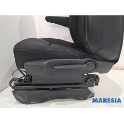 Renault - Trafic - Sitz links