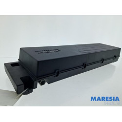 Renault - Clio - Subwoofer