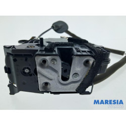 Renault - Clio - Rear door mechanism 4-door, right