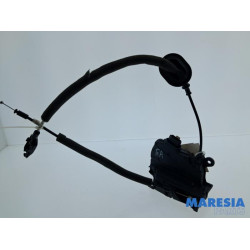 Renault - Clio - Rear door mechanism 4-door, right