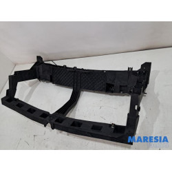 Renault - Trafic - Vorderwand