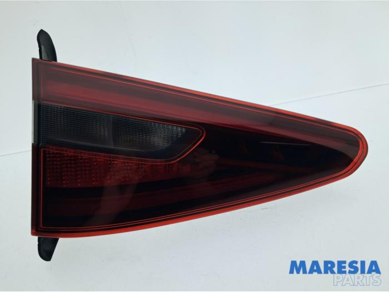 Alfa Romeo - Stelvio - Achterlicht links