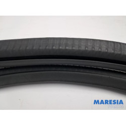 Alfa Romeo - Stelvio - Portierrubber 4Deurs rechts-achter