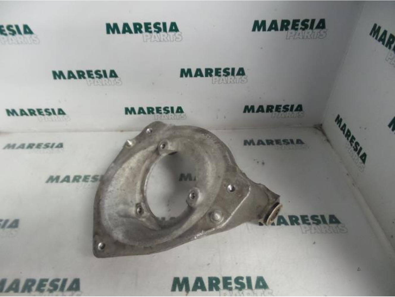 Citroen - C6 - Front upper wishbone, right