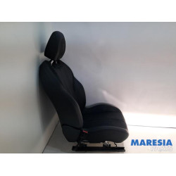 Peugeot - 408 - Sitz links