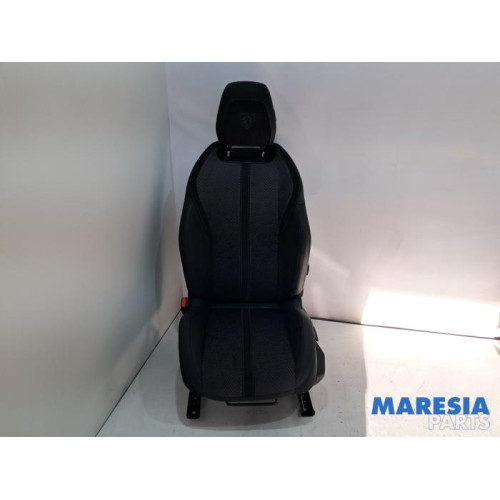 Peugeot - 408 - Sitz links