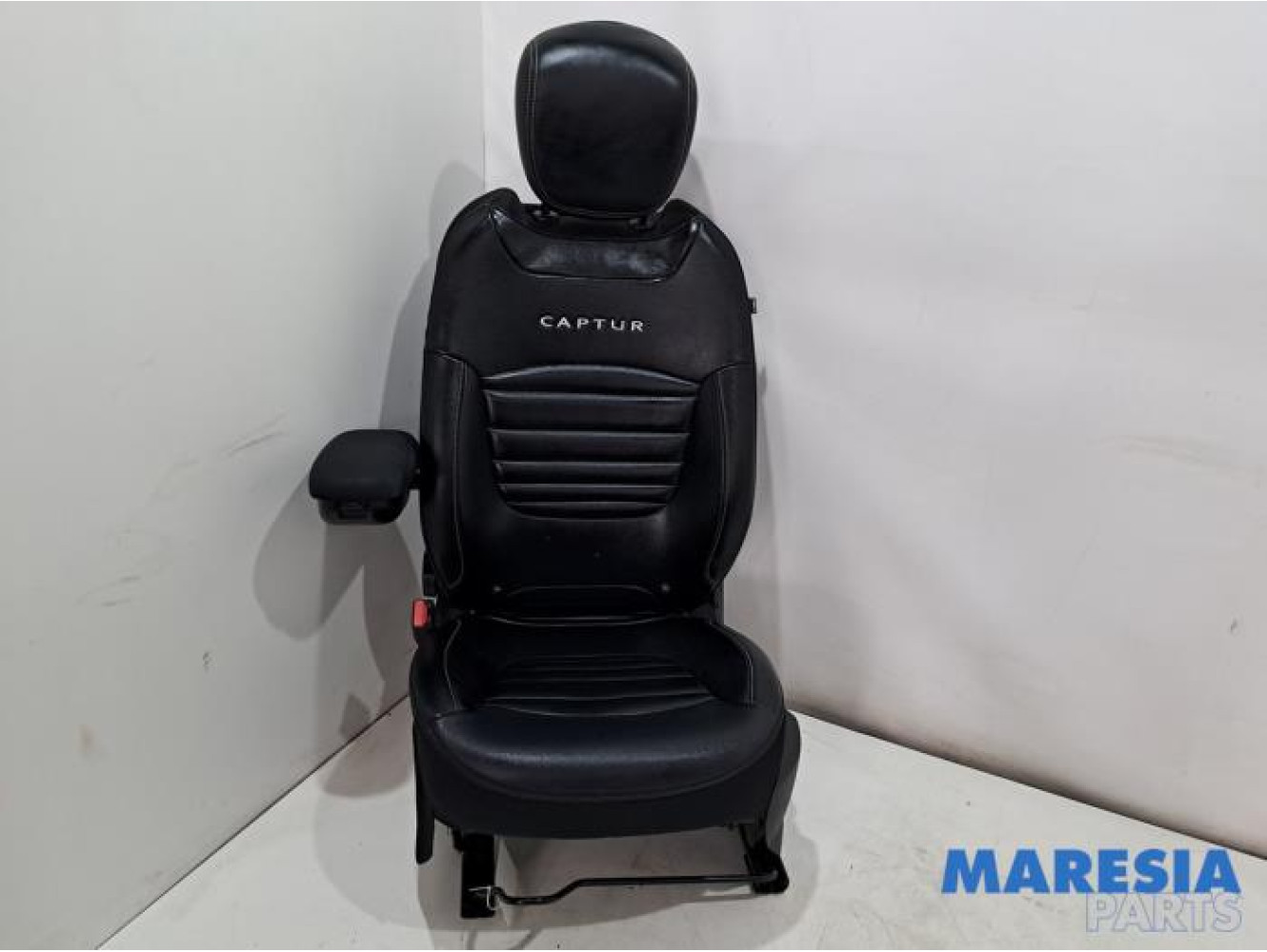 Renault - Captur - Seat, left