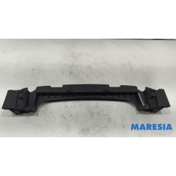Renault - Captur - Bumperframe achter