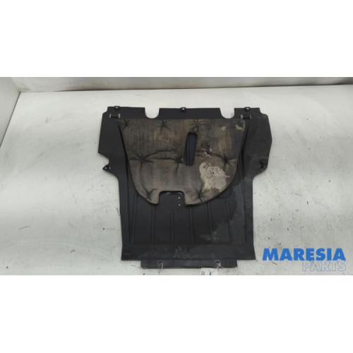 Renault - Captur - Engine protection panel