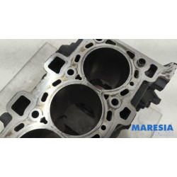 Renault - Trafic - Engine crankcase