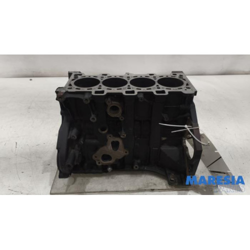 Renault - Trafic - Engine crankcase