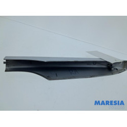 Renault - Megane - Roof rail sealing cover