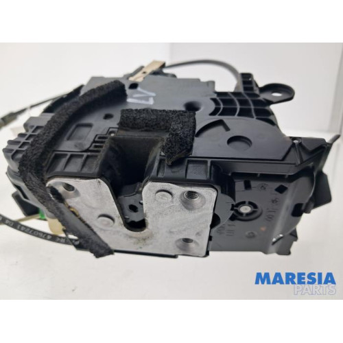 Renault - Trafic - Deurslot Mechaniek 2Deurs links