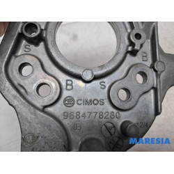 Peugeot - Expert - Stütze Dieselpumpe