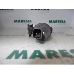 Renault - Modus - Windscreen washer pump