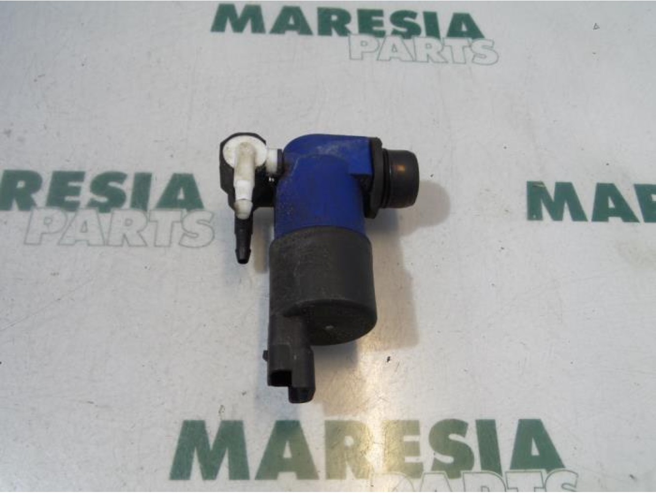 Renault - Modus - Windscreen washer pump