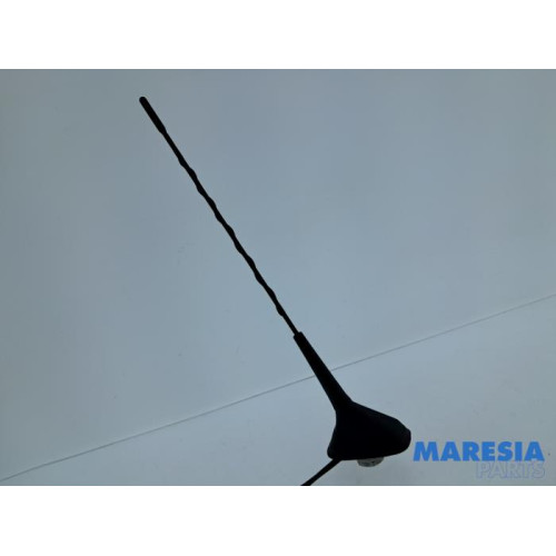 Renault - Captur - Antenne