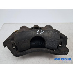 Renault - Trafic - Remklauw (Tang) links-voor
