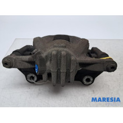 Renault - Trafic - Remklauw (Tang) links-voor