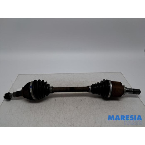 Renault - Trafic - Aandrijfas links-voor