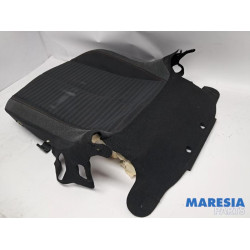 Peugeot - 208 - Sitz Verkleidung links