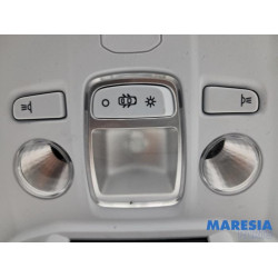 Peugeot - 208 - Innenbeleuchtung vorne