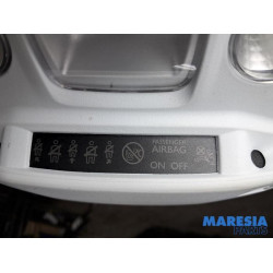 Peugeot - 208 - Innenbeleuchtung vorne