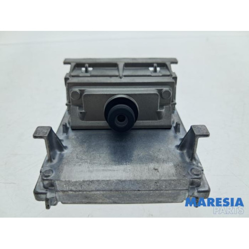 Renault - Clio - Front camera