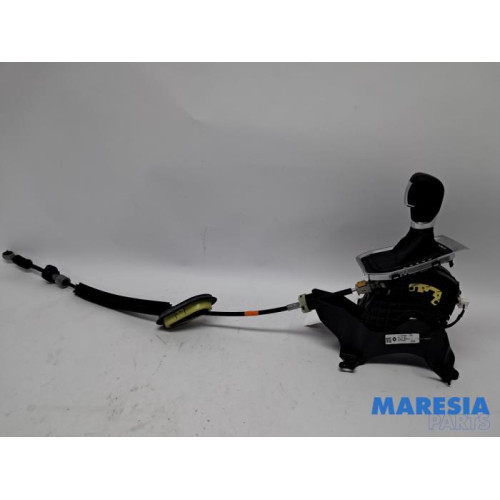 Renault - Clio - Automatic gear selector