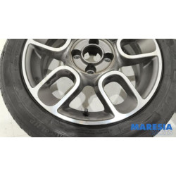 Fiat - 500 - Sportvelgenset + banden