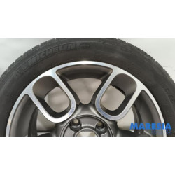 Fiat - 500 - Sportvelgenset + banden
