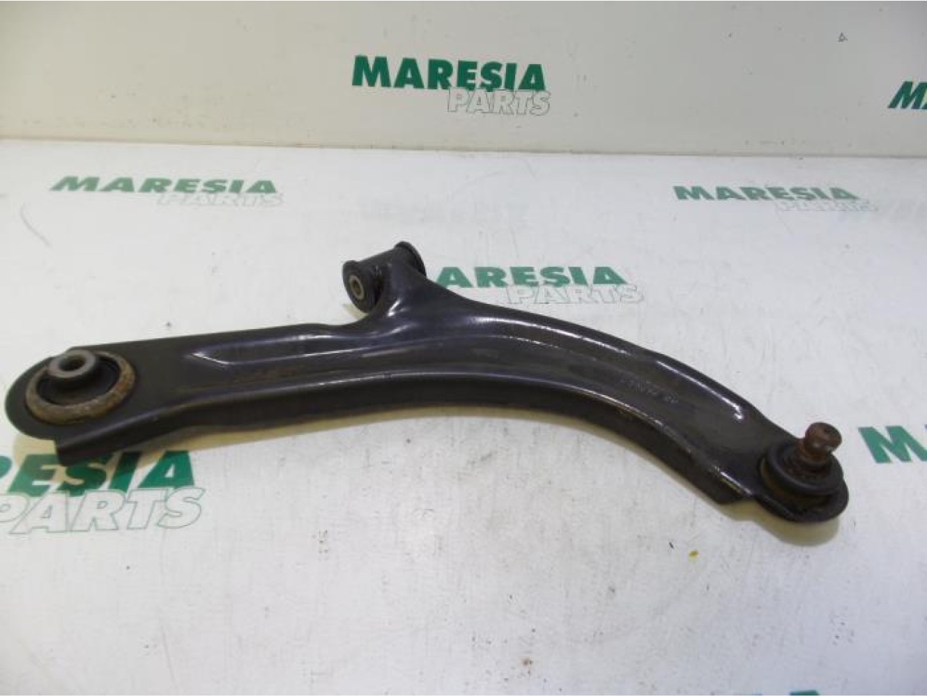 Renault - Modus - Front lower wishbone, right