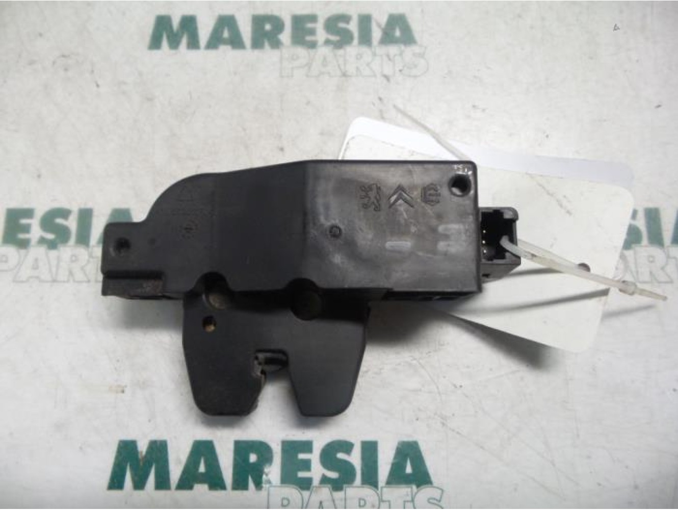 Citroen - C3 - Tailgate lock mechanism