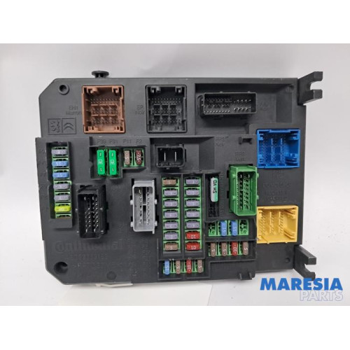 Citroen - C4 Picasso - Fuse box