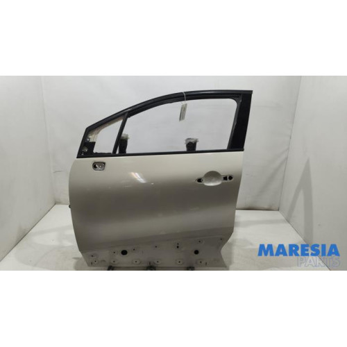 Renault - Captur - Door 4-door, front left