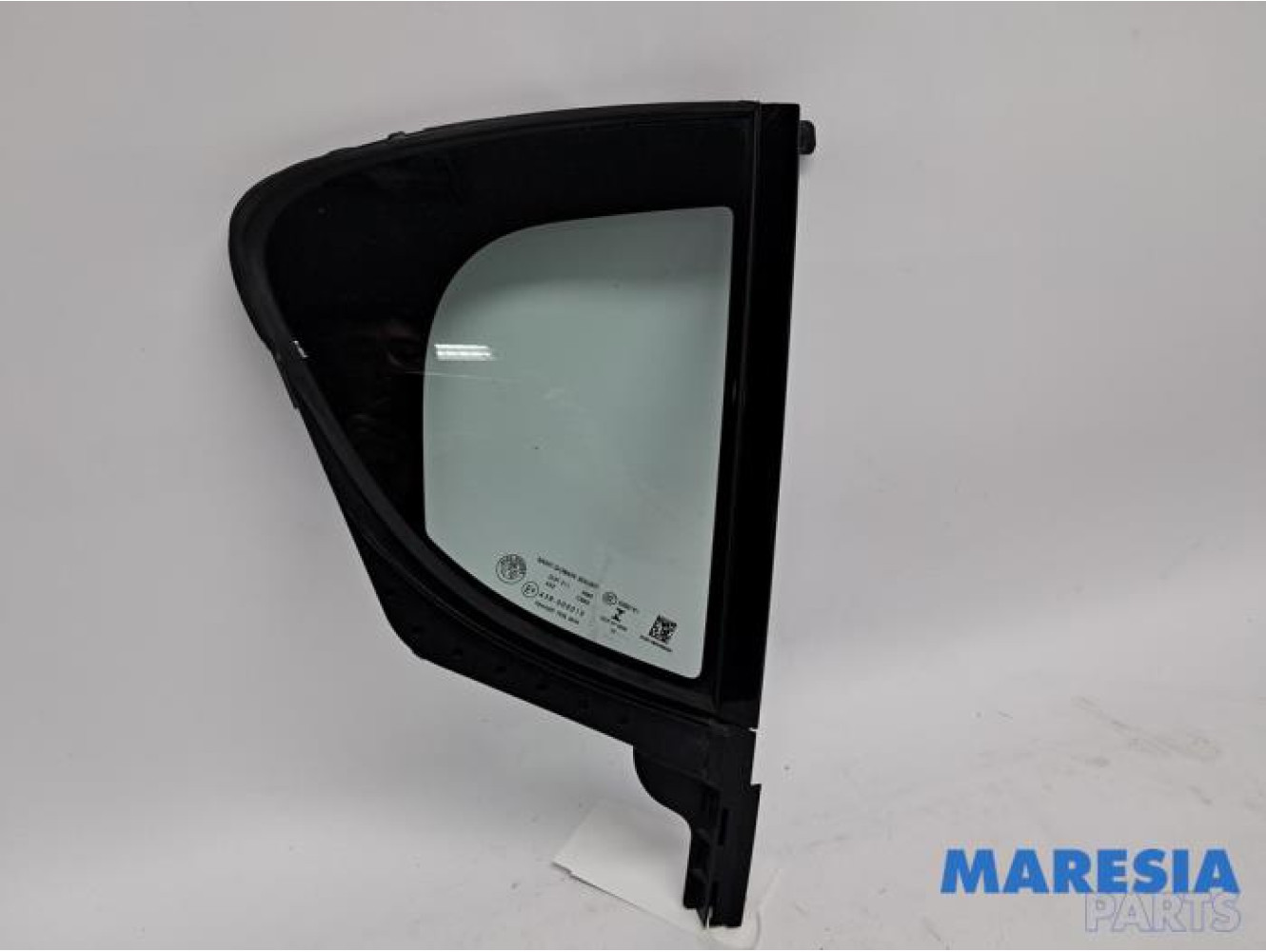 Alfa Romeo - Stelvio - Rear quarter light, left right