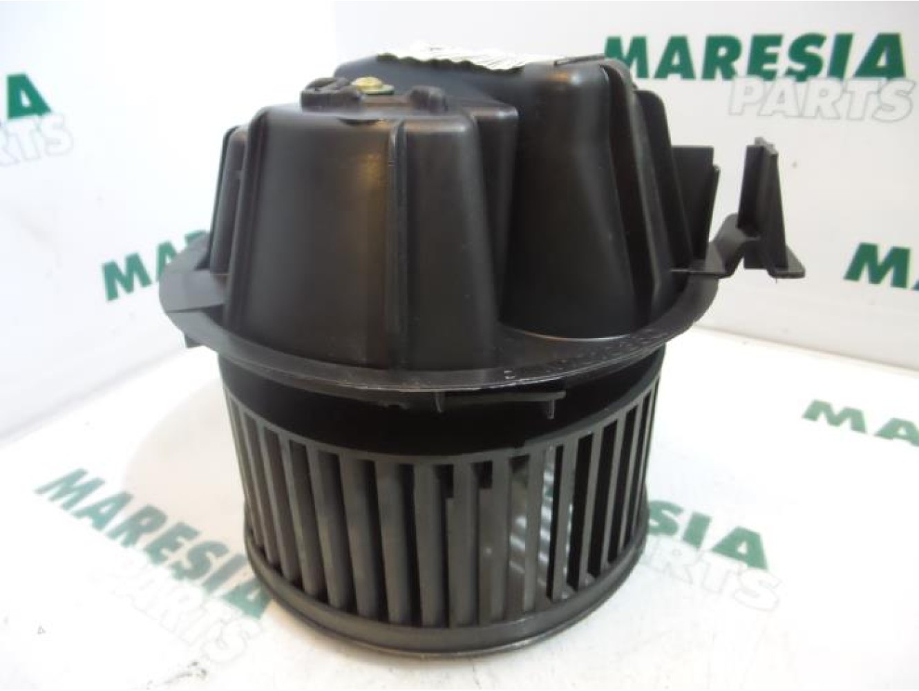 Renault - Modus - Heating and ventilation fan motor