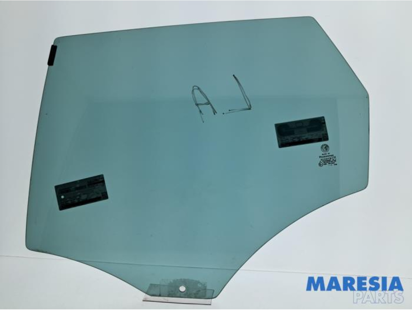 Alfa Romeo - 159 - Rear door window 4-door, left