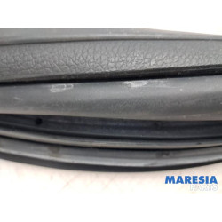 Alfa Romeo - 159 - Front door seal 4-door, left