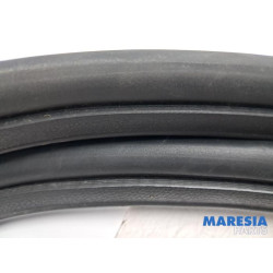 Alfa Romeo - 159 - Front door seal 4-door, left
