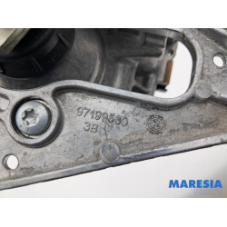 Peugeot - 408 - Front wiper motor