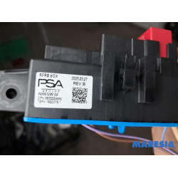 Peugeot - 408 - Fuse box