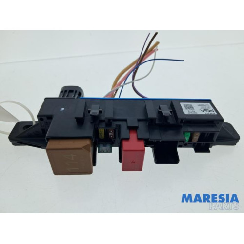 Peugeot - 408 - Fuse box