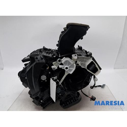 Renault - Captur - Heater housing