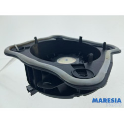 Peugeot - 408 - Speaker