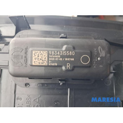 Peugeot - 408 - Interior lighting, front